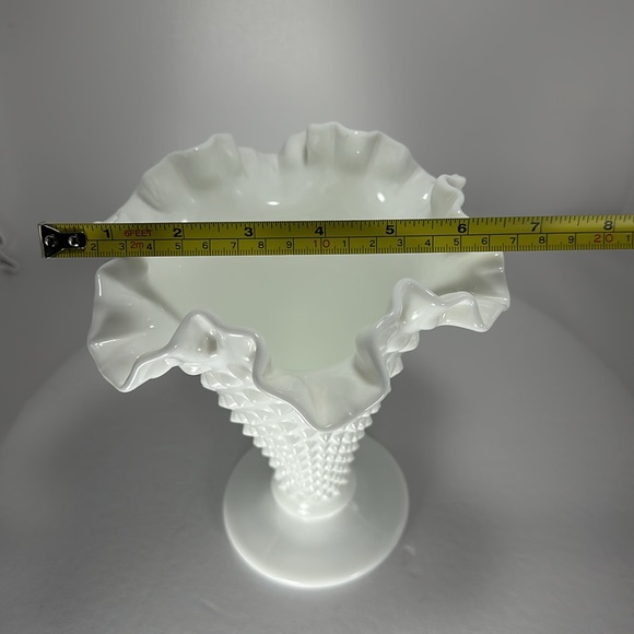 Vintage Milk Glass Hobnail Vase - Picture 13 of 17